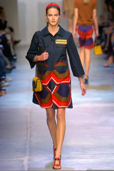 Look 5